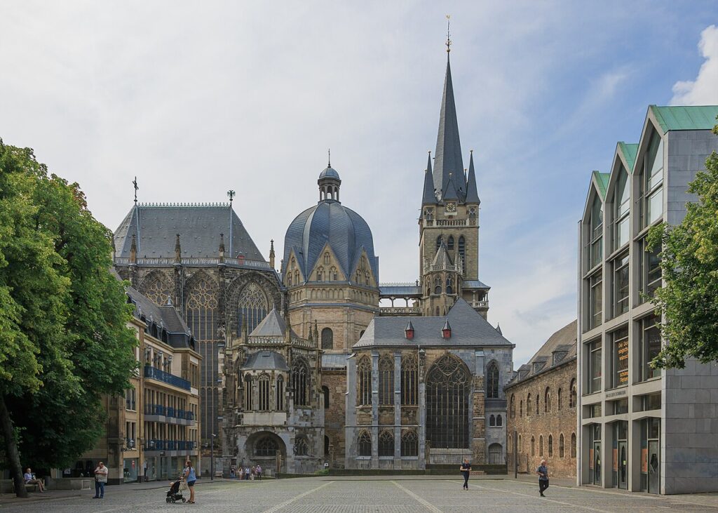 Katedrála a historické centrum mesta Aachen